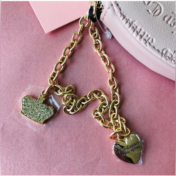 ❌SALE❌Juicy Couture Not Your Babe Heart Zip Around Wallet Charm Chain Wristlet. - Picture 3 of 6